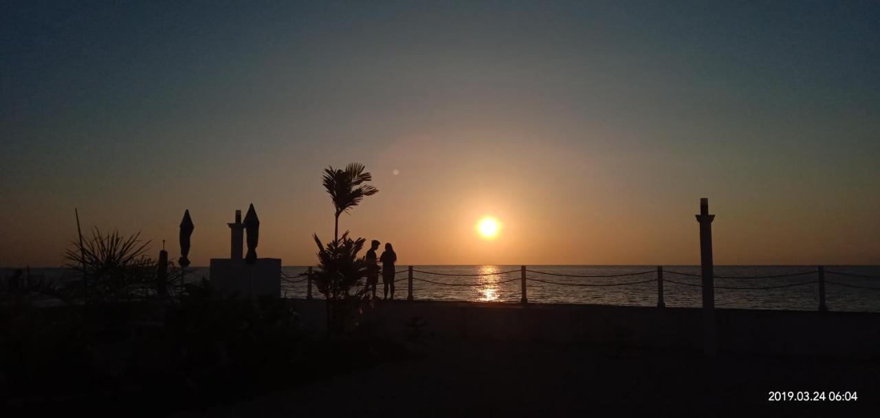 Seascape Beach Resort Ослоб Экстерьер фото