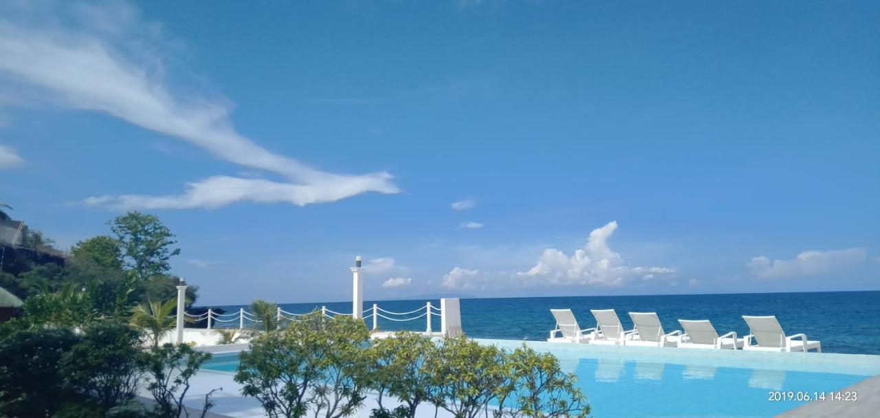 Seascape Beach Resort Ослоб Экстерьер фото