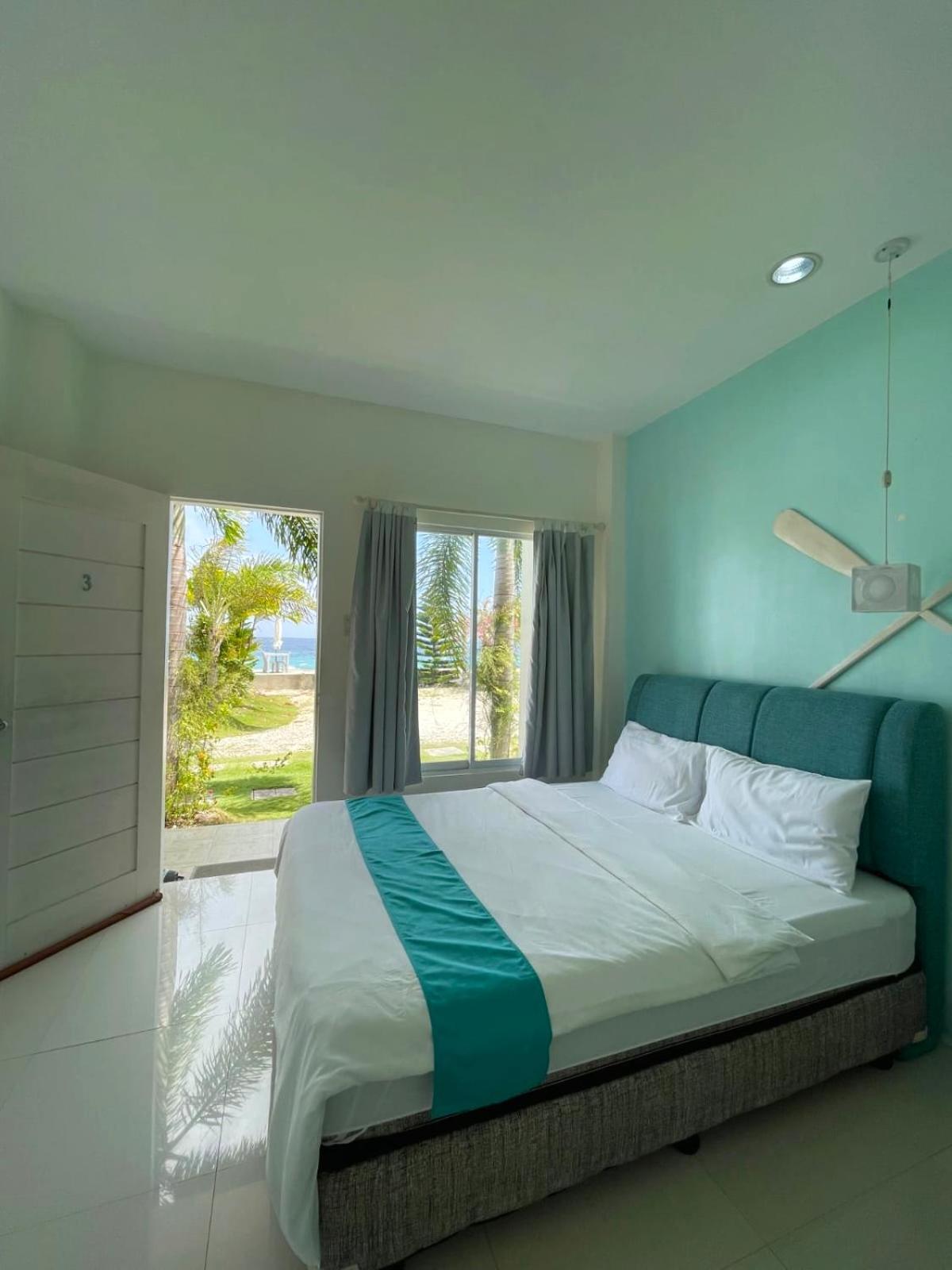 Seascape Beach Resort Ослоб Экстерьер фото