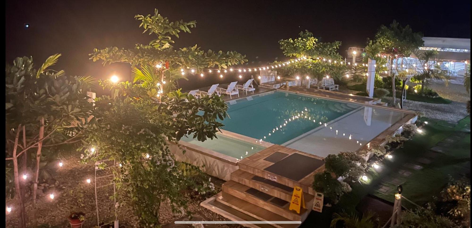 Seascape Beach Resort Ослоб Экстерьер фото
